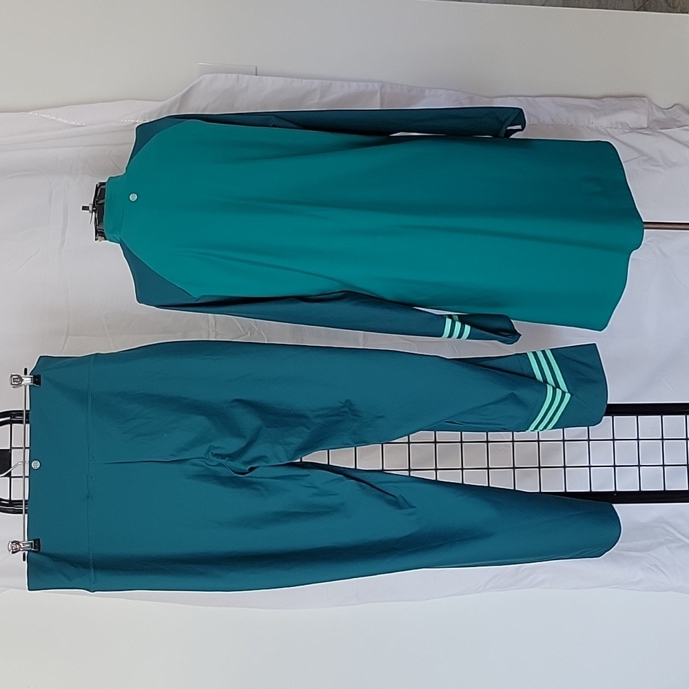 Adidias Full Coverage Swim Set, Green XL/2XL, NWT - Picture 2 of 10